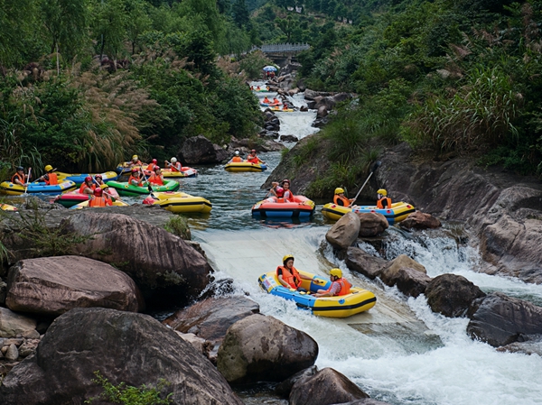 江西大覺山旅遊景區集團榮獲2019年長三角十大金牌漂流稱號