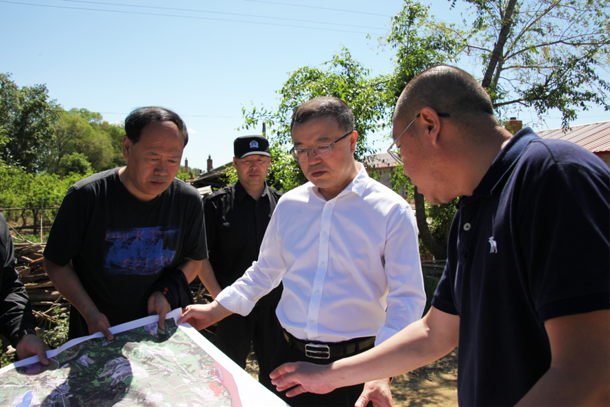 "央媒龙媒走黑河"采访团专访黑河市委副书记,市长马里