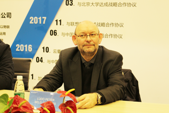 云图片