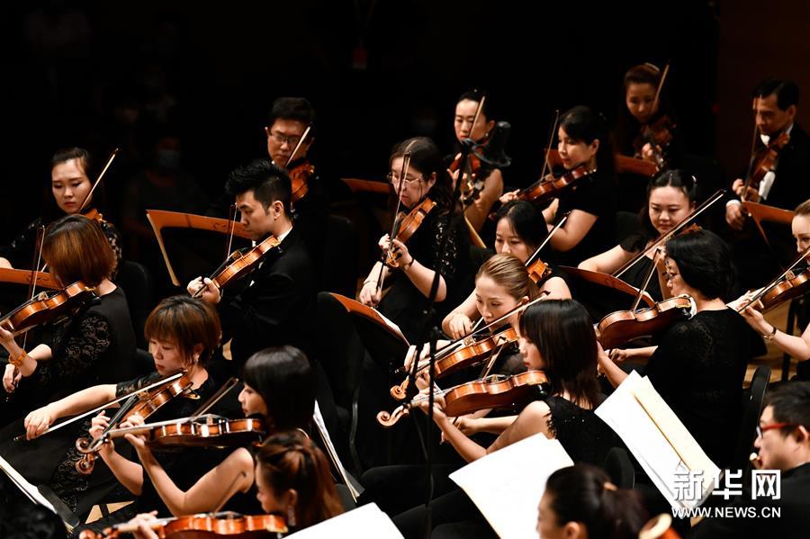 （文化）（2）复工复演 天津市音乐类剧场演出首演在天津大剧院举行