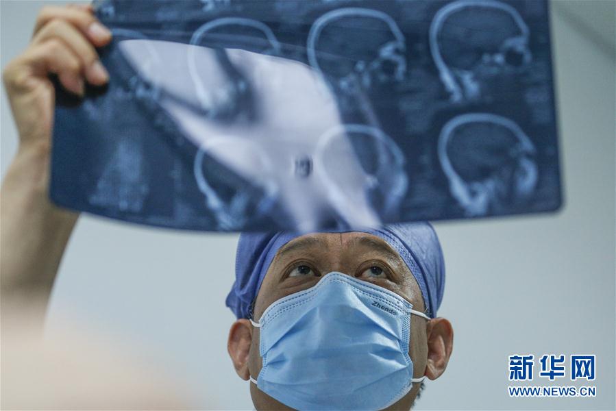 （健康）（3）向生命致敬 向医师致敬（二）：中西协作 护佑生命——记北京中医医院刘清泉