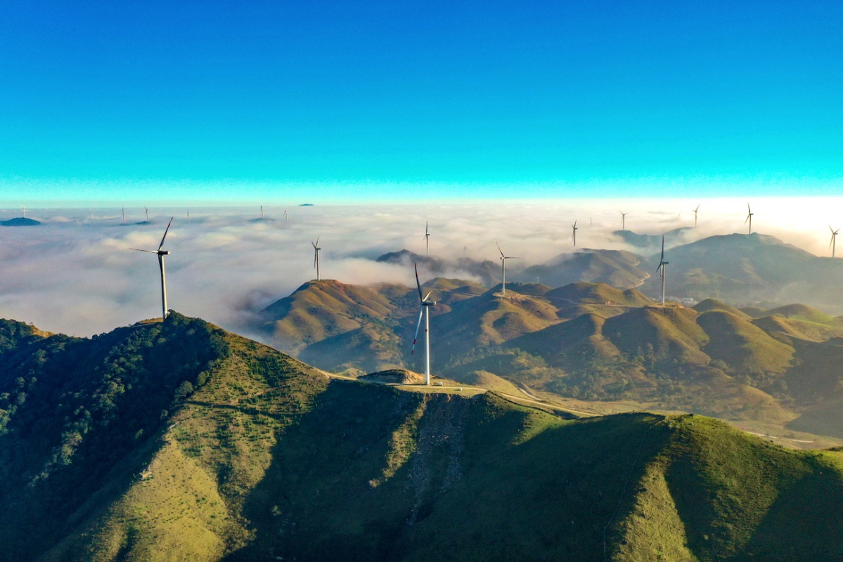 广西龙胜秋日南山景致如画