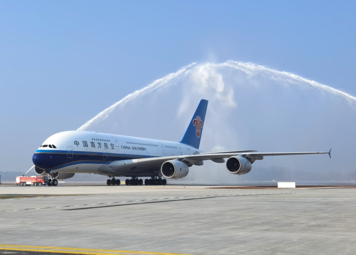 图片 空客欢迎Hi Fly航空A380飞机参加范堡罗航展_民航新闻_民航资源网