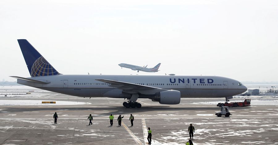 美联航暂时停飞部分波音777飞机