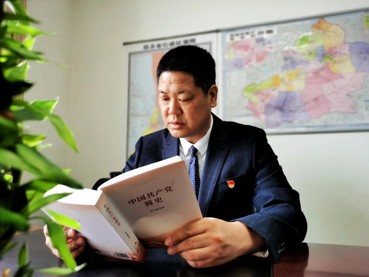 昌吉市建国路街道:书记带头诵党史 学理明信守初心