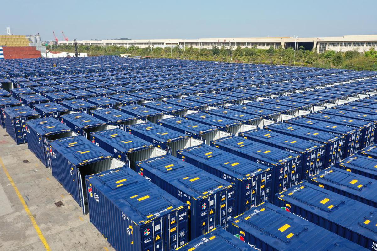 漳州开发区集装箱企业订单井喷上半年产值创新高