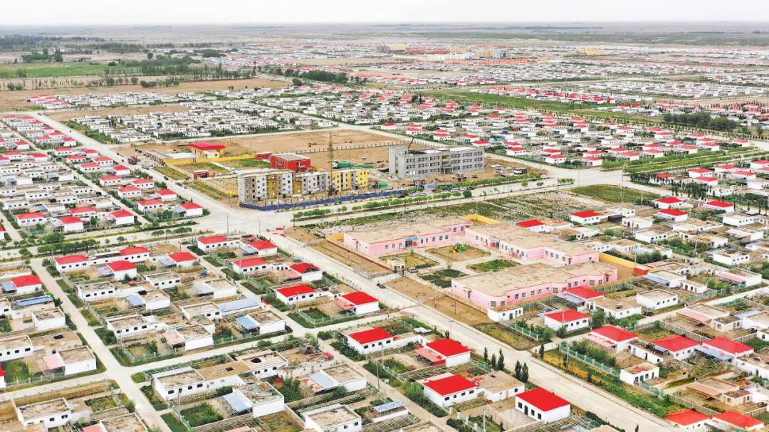 新疆绿园镇搬迁房图片图片