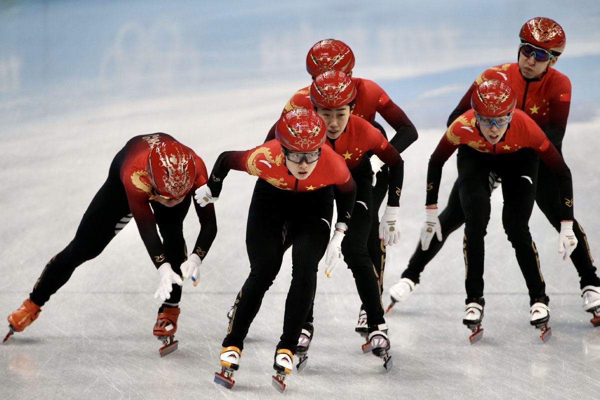 冬奥探营：中国短道速滑队进行赛前训练