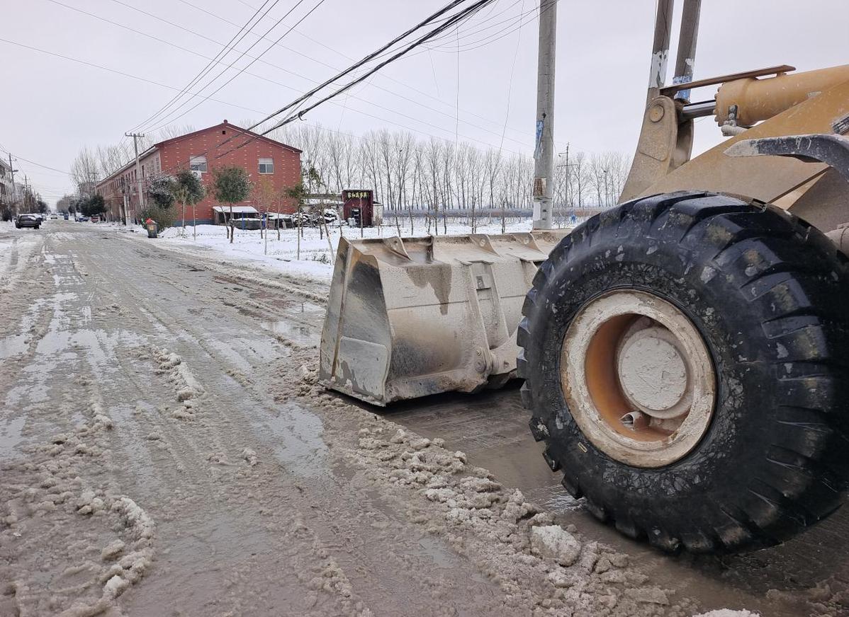 開封通許縣馮莊鄉:積極應對降溫降雪 確保農業生產安全 - 中國日報網