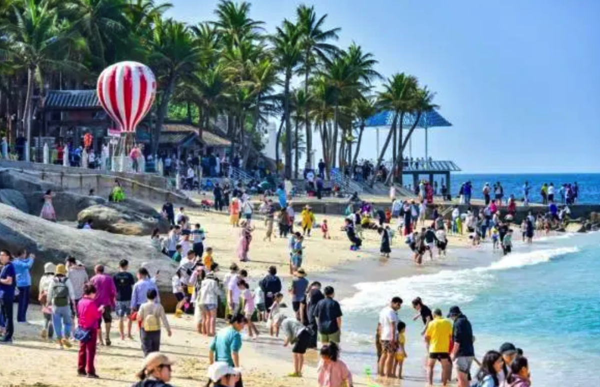 海南刷新假期旅游“成绩单”——从淡旺分明到四季红火