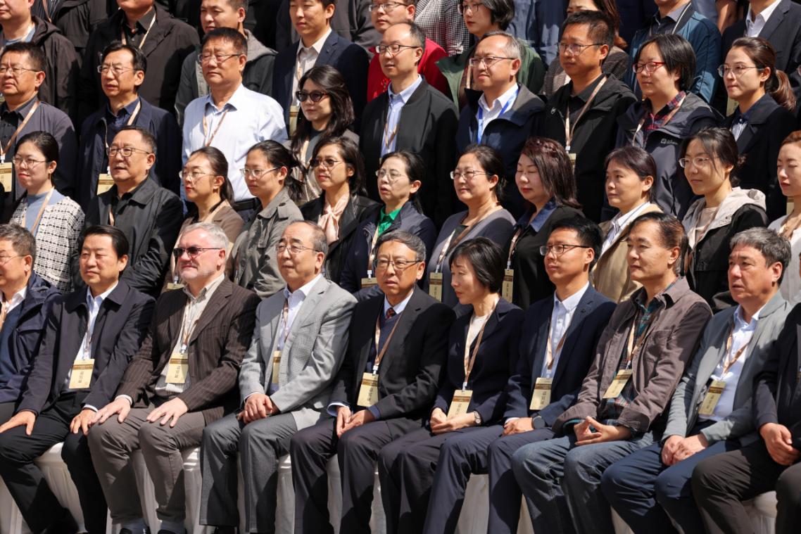 中国和外国专家讨论了中国洞穴寺庙的保护和继