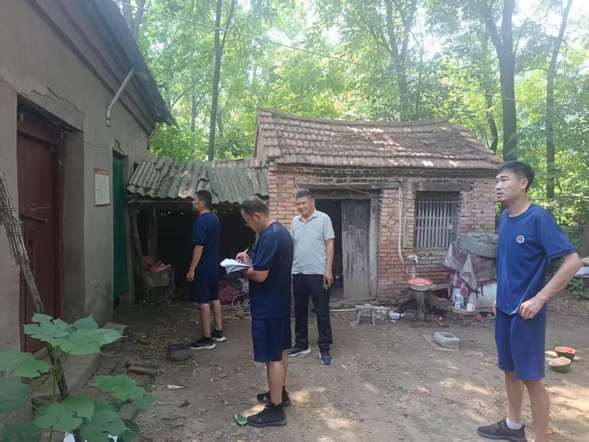 卡芬齐县Xizhai镇：有特殊困难的成年人的