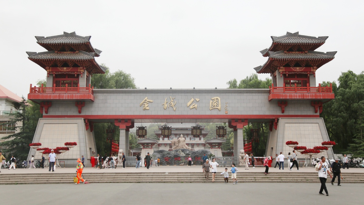 兰州：网络普法“织”进街巷烟火里