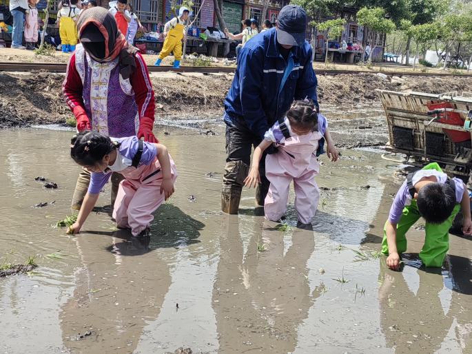 劳动教育植根幼儿教育实践——沉阳于洪